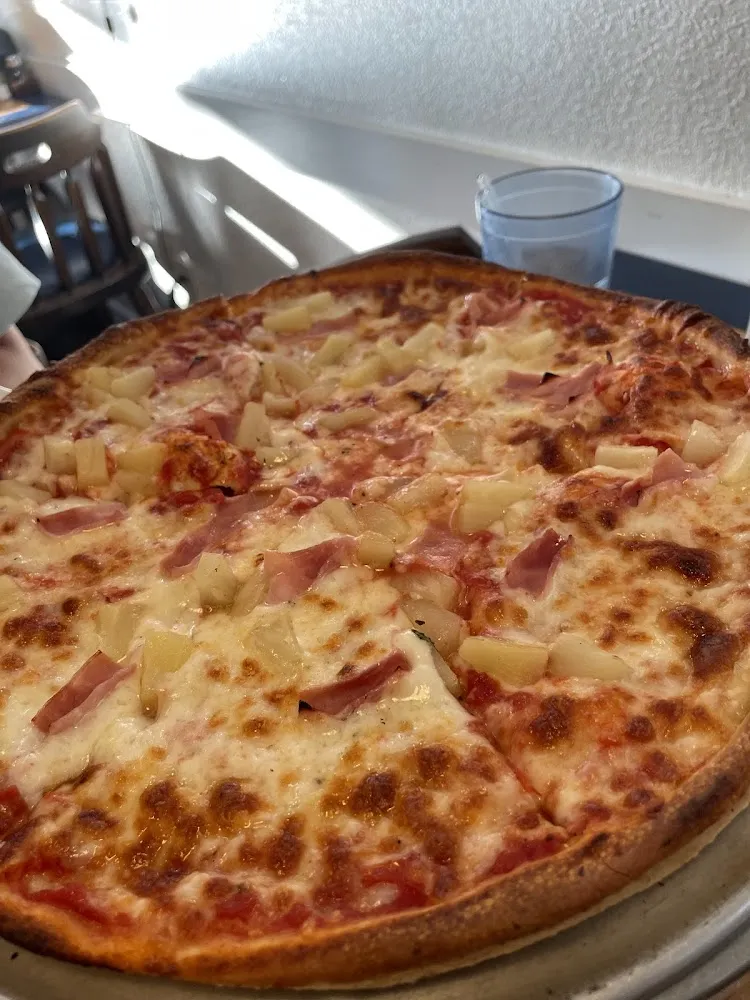 Hawaiian Pizza